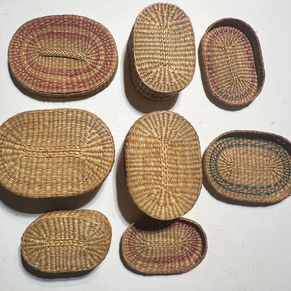 Vtg Handwoven Oval Sweetgrass Nesting Baskets Set of 4 Lidded Boho Storage READ - Picture 6 of 13